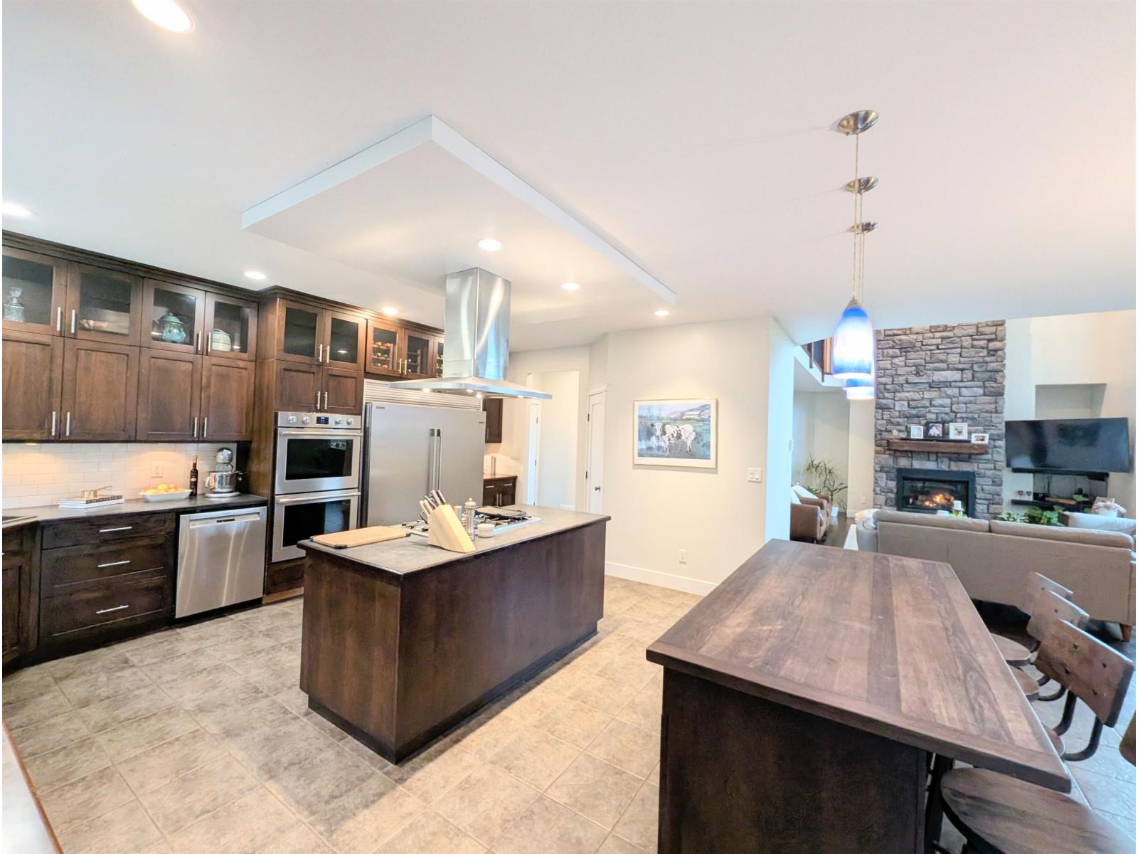 43350 HILLKEEP PLACE, Chilliwack Mountain, Chilliwack