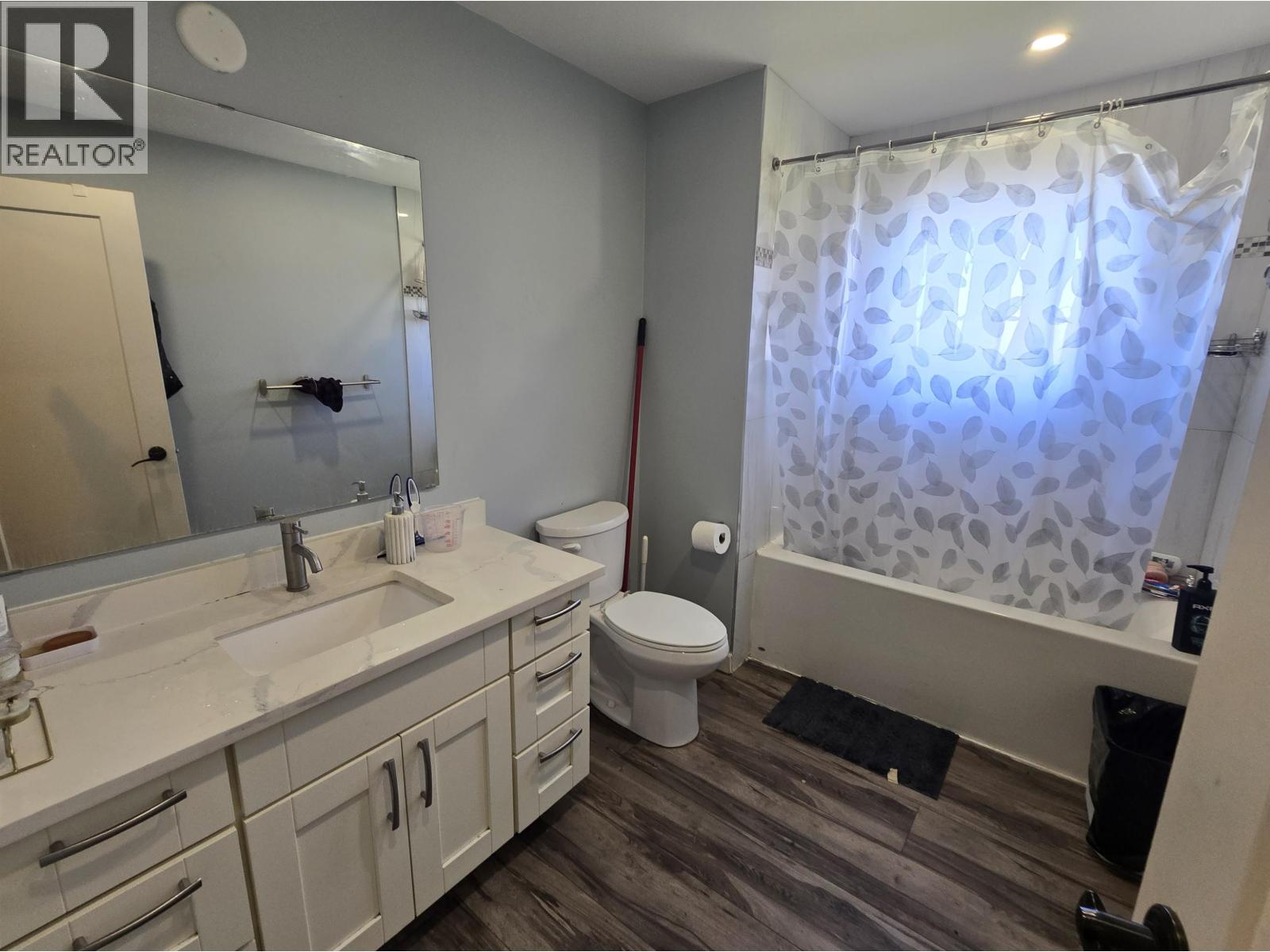 4930 WALSH AVENUE - 12