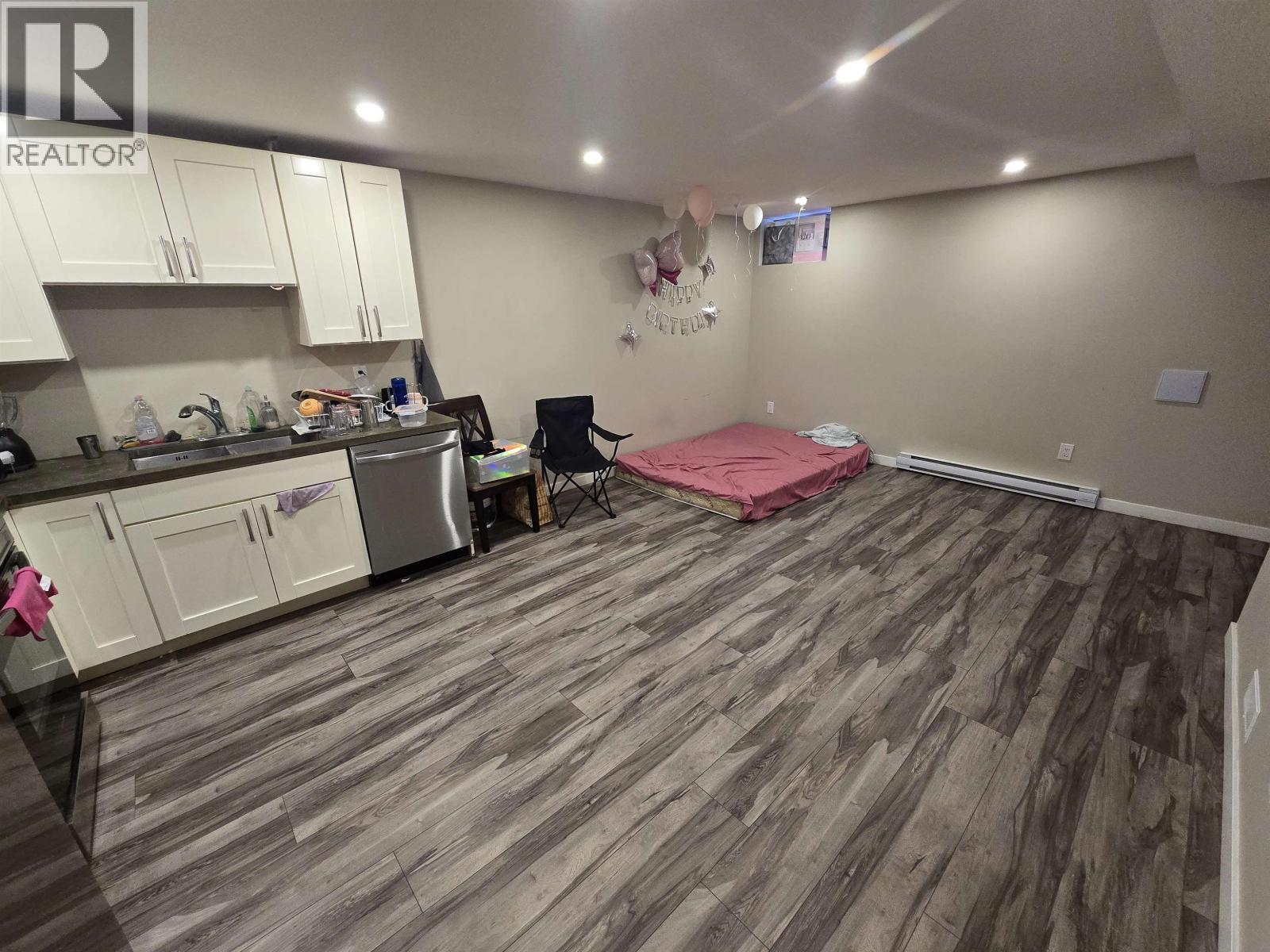 4930 WALSH AVENUE - 19