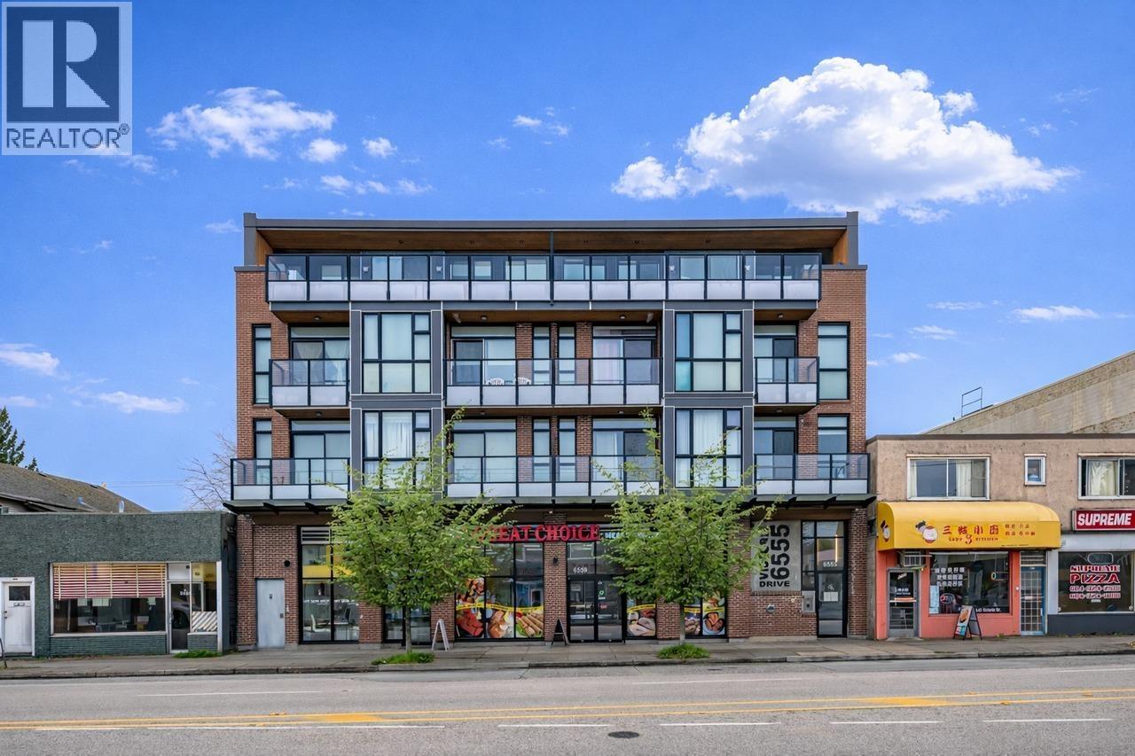 PH01 6555 VICTORIA DRIVE