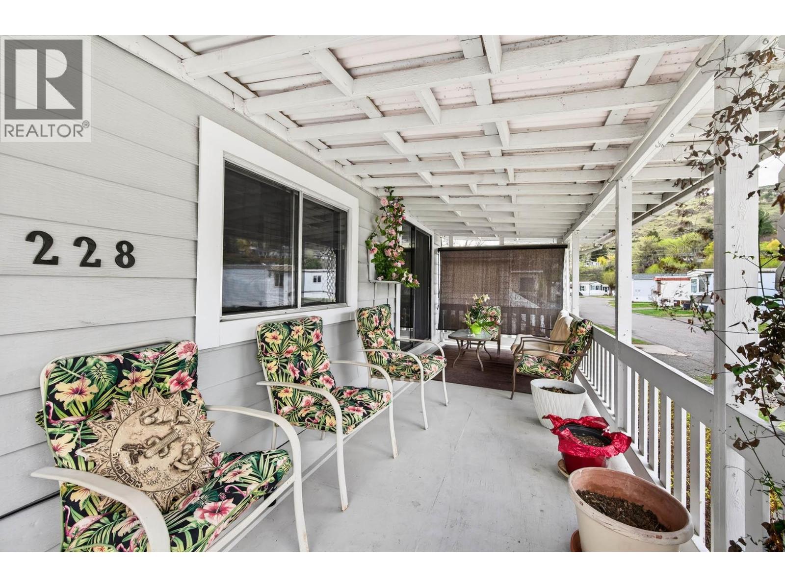 #228 2400 OAKDALE Way - 29