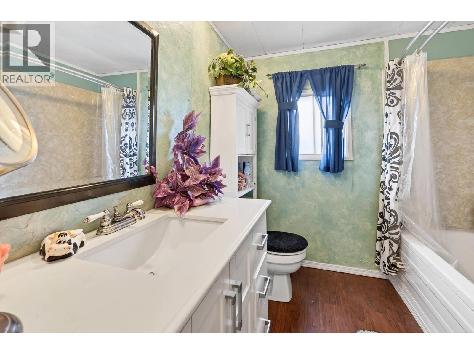 #228 2400 OAKDALE Way - 24