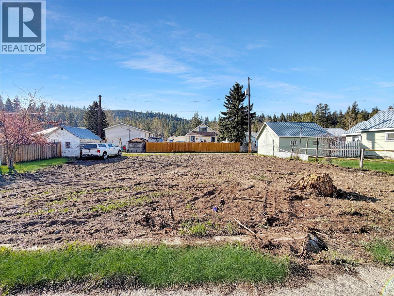 360 Burton Avenue — photo 4