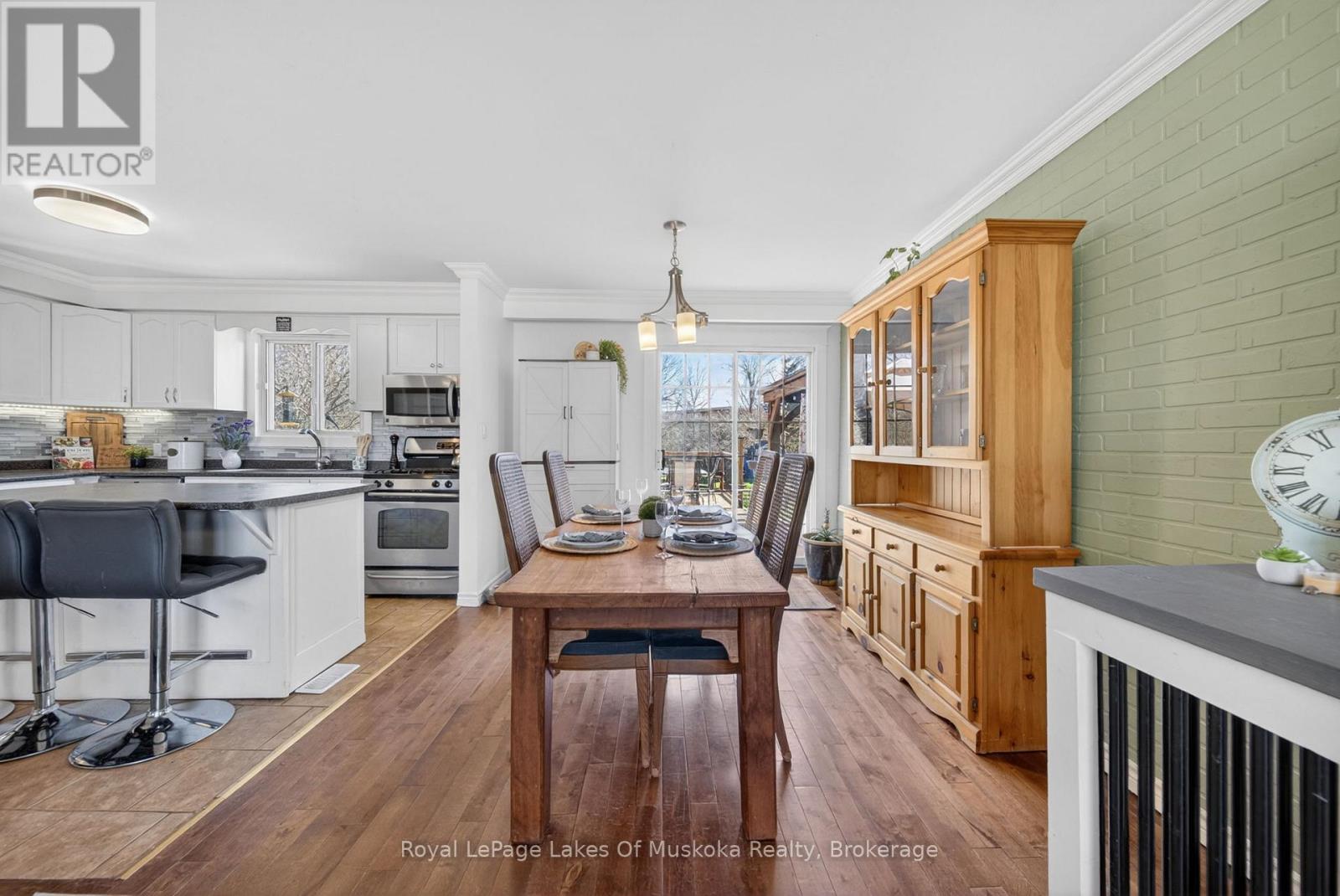271 LAKELAND CRESCENT - 10