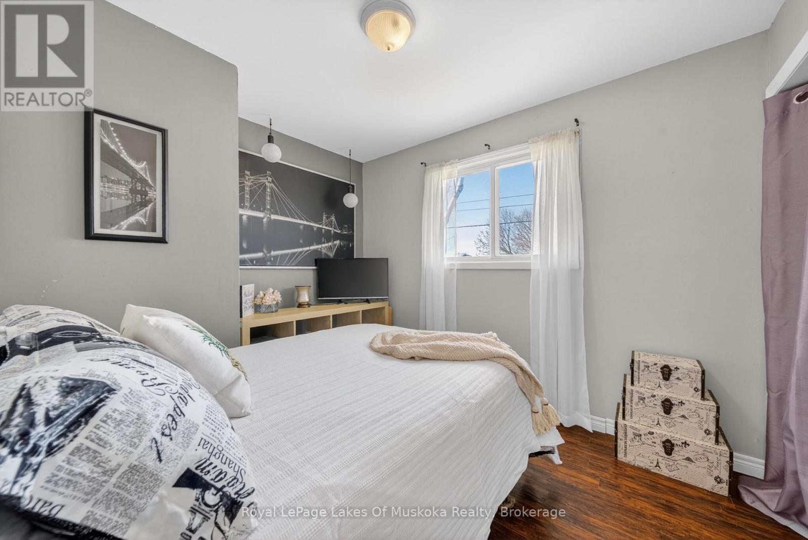 271 LAKELAND CRESCENT - 23