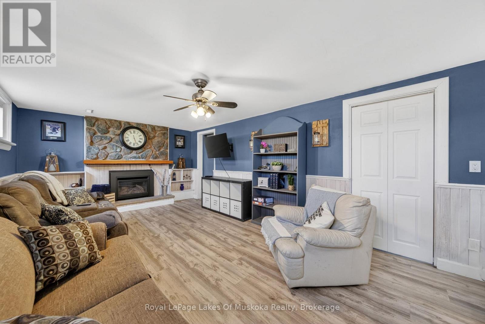 271 LAKELAND CRESCENT - 25