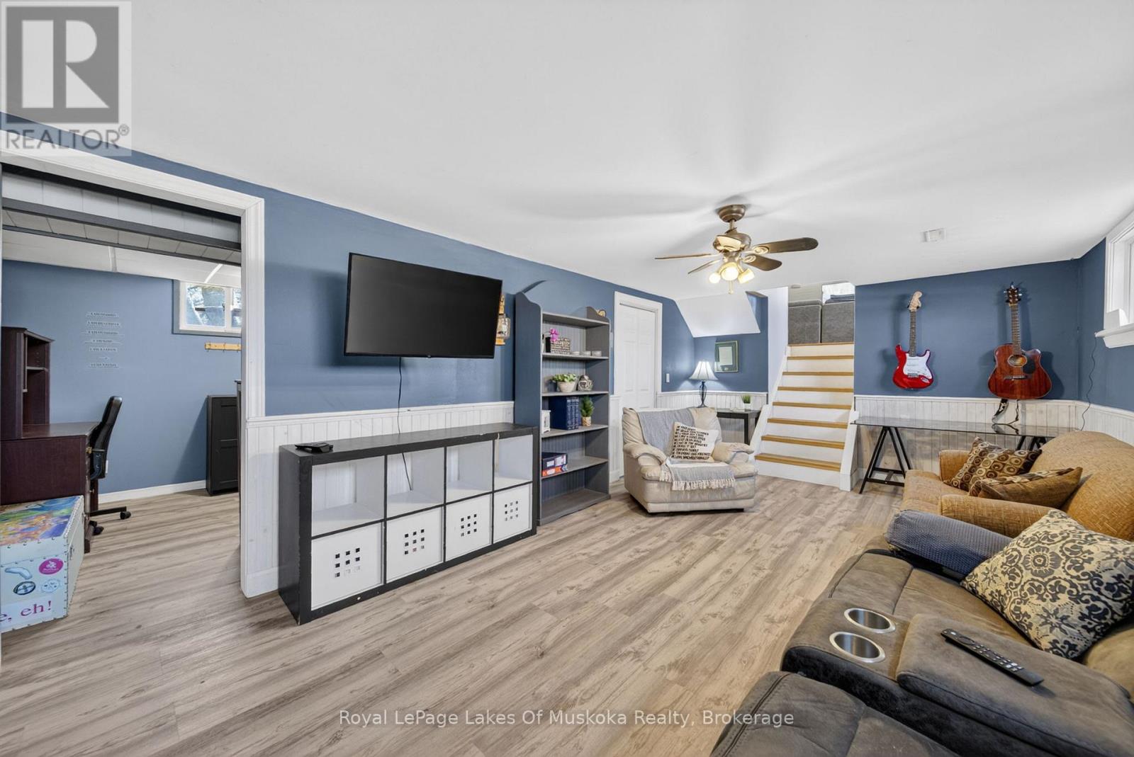 271 LAKELAND CRESCENT - 28