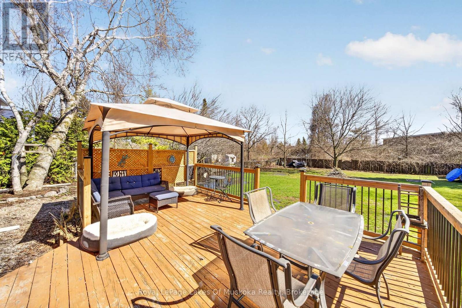 271 LAKELAND CRESCENT - 34