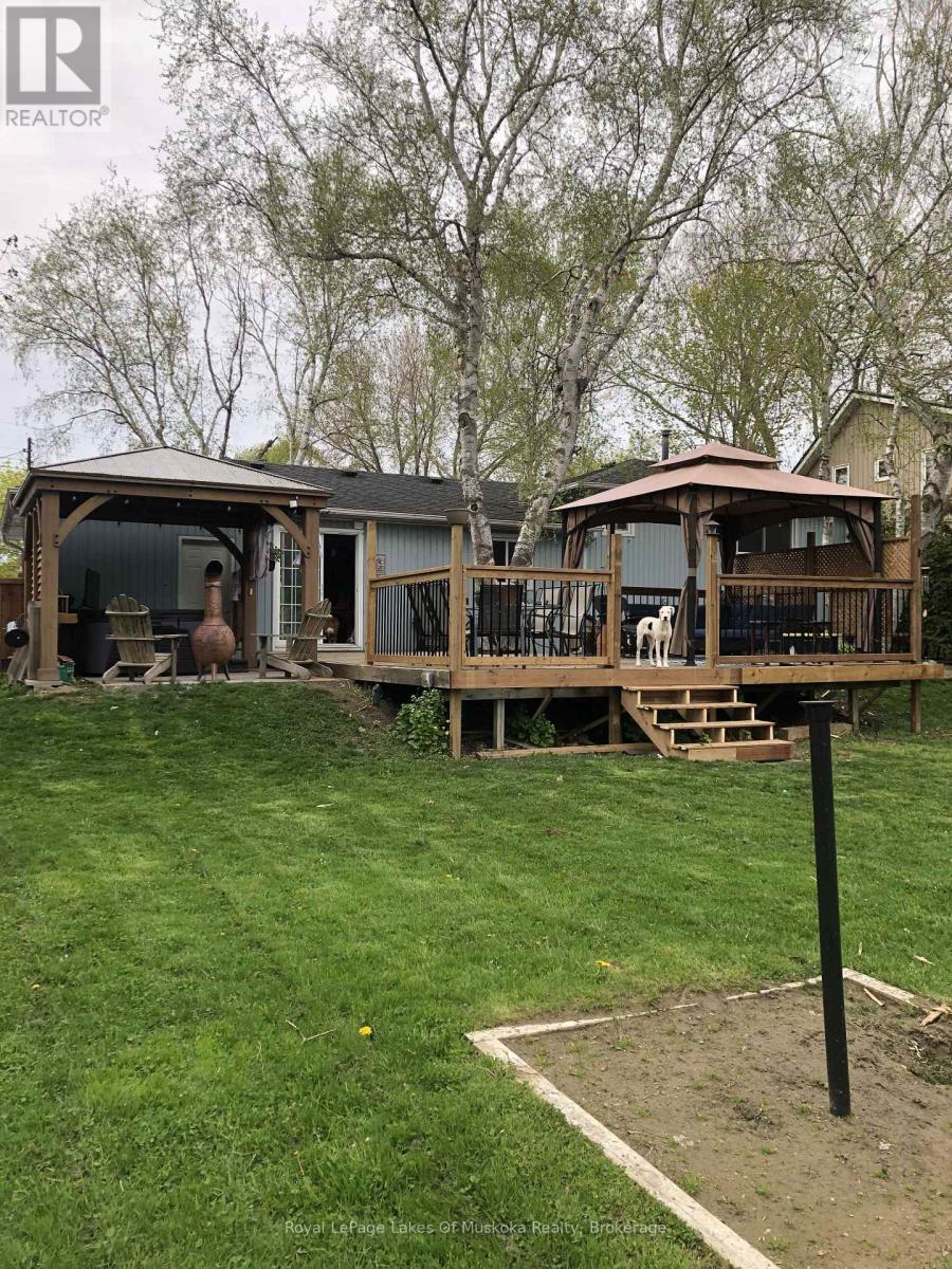 271 LAKELAND CRESCENT - 38