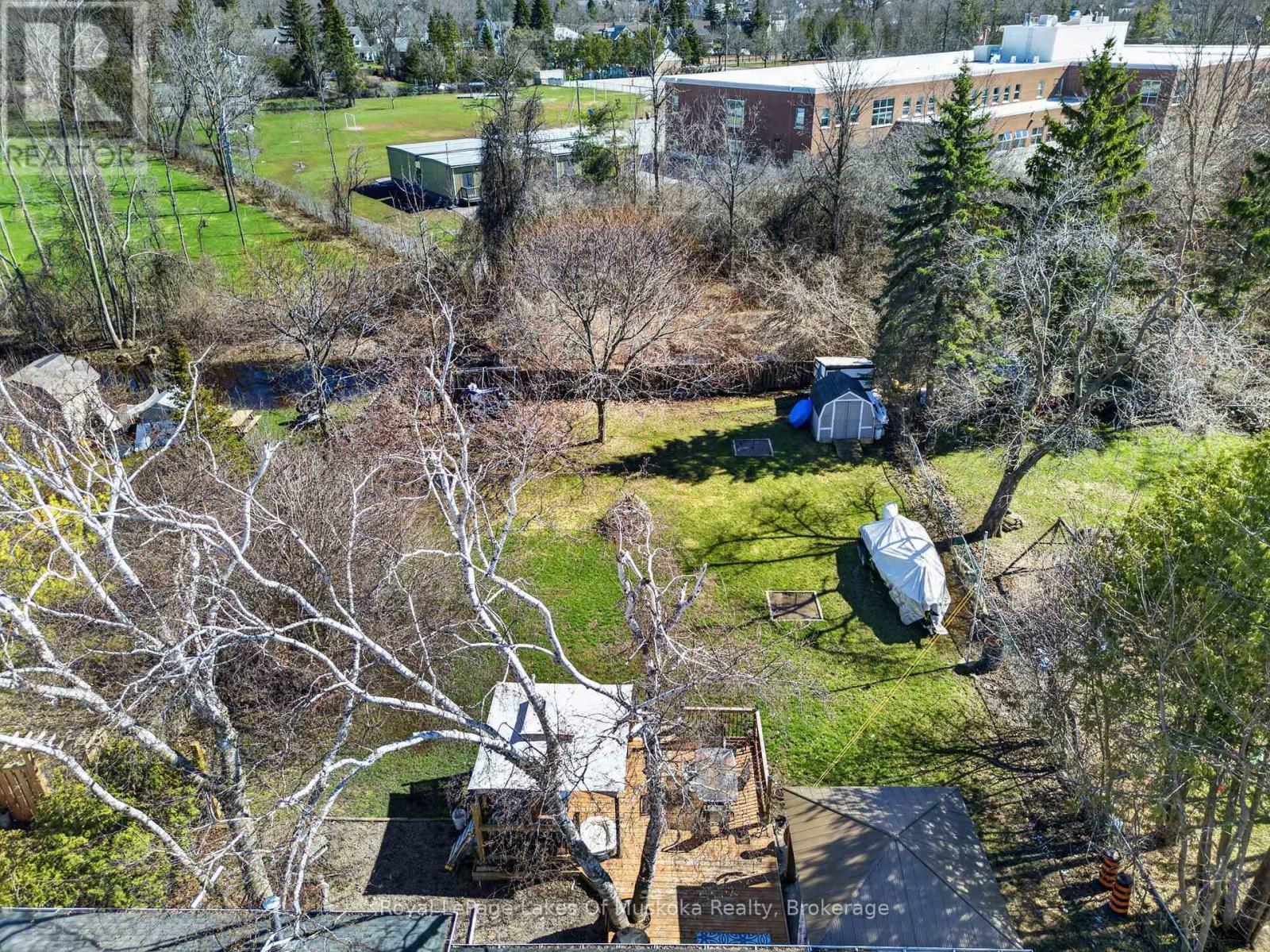 271 LAKELAND CRESCENT - 45