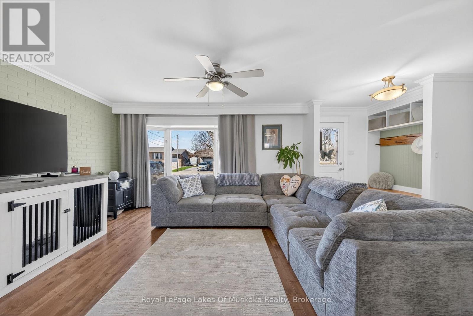 271 LAKELAND CRESCENT - 6