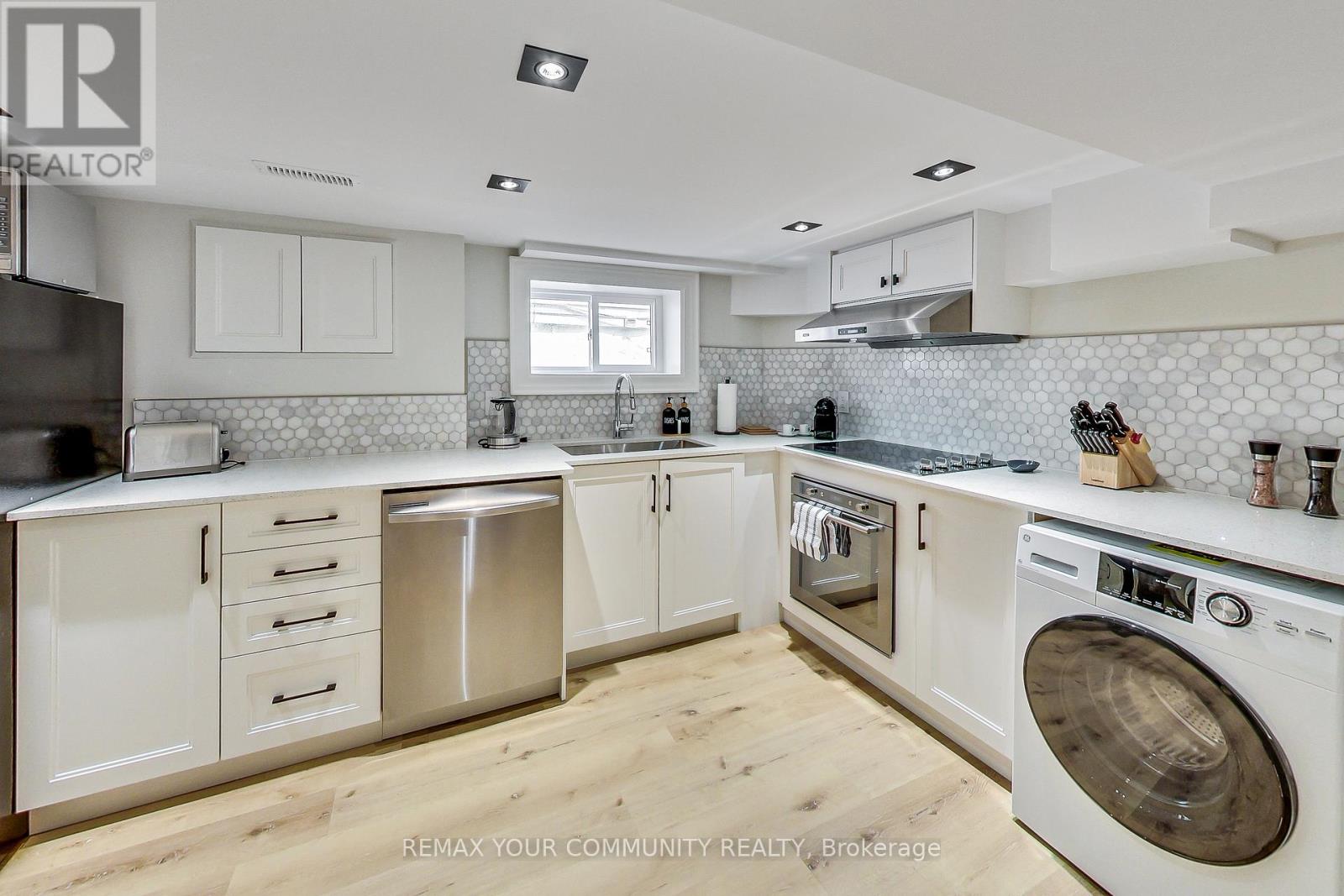 47 SOUDAN AVENUE - 29