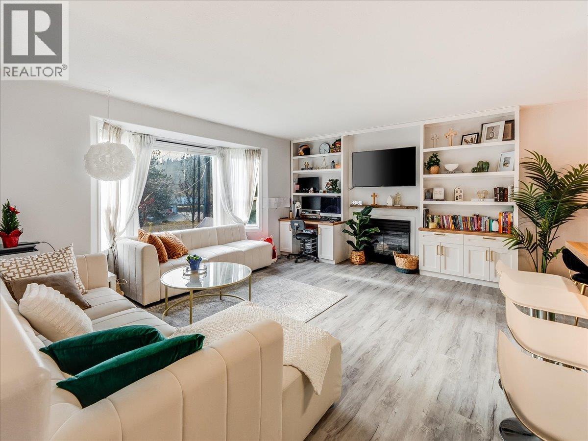 1359 Grosvenor Place - 8