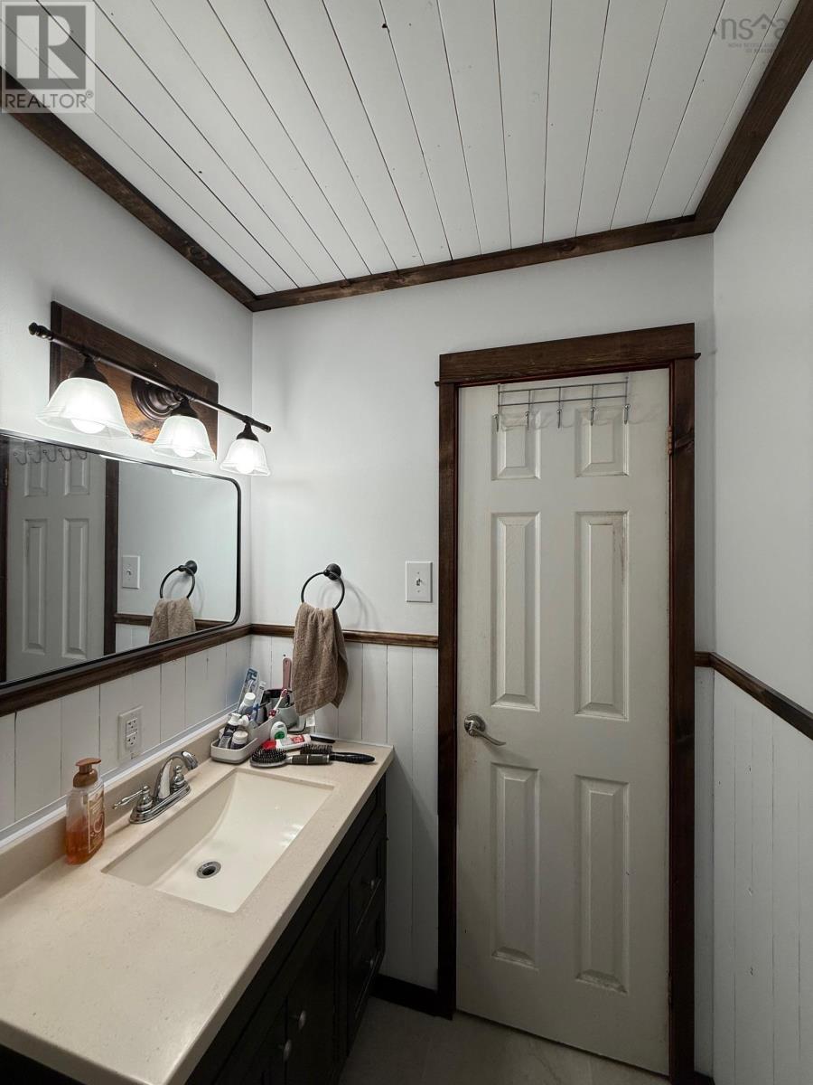 Property 26 of 41 of 1668 Mackay Street