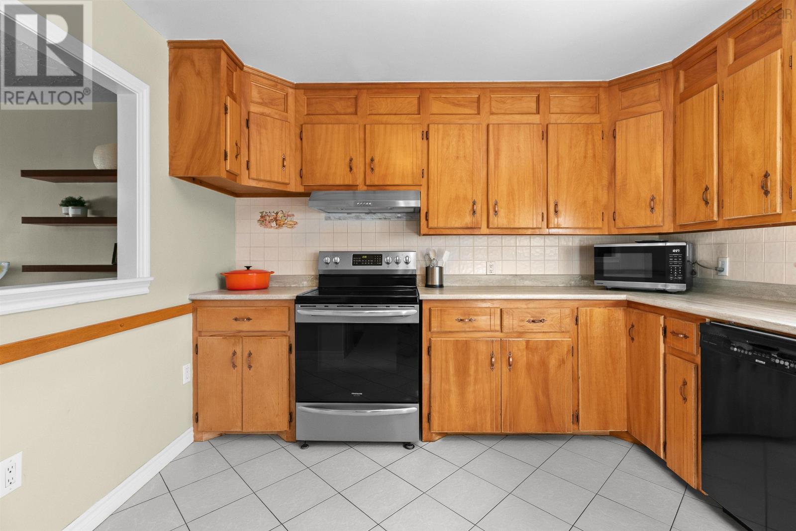 Property 13 of 30 of 5568 Carriageway Crescent