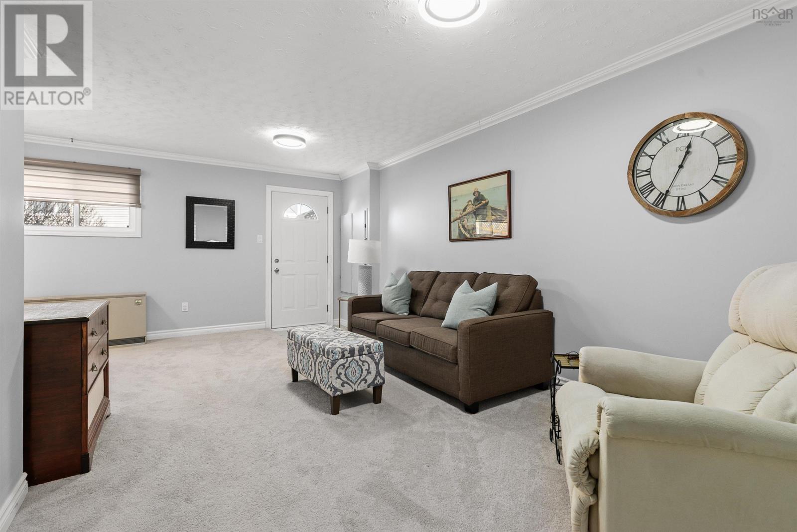5568 CARRIAGEWAY CRESCENT - 17