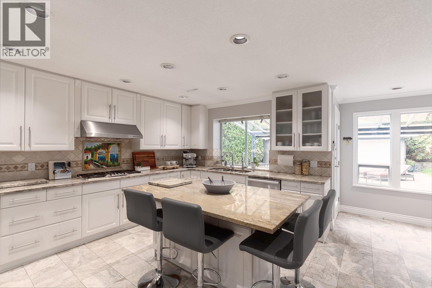 3557 W 36TH AVENUE, Vancouver