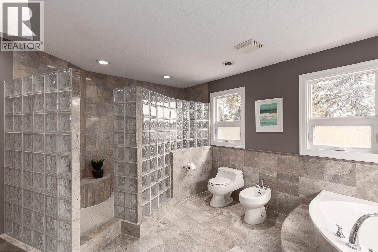 3557 W 36TH AVENUE, Vancouver