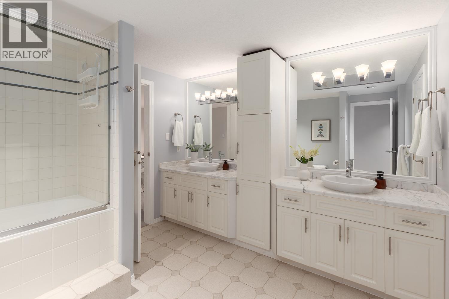 3557 W 36TH AVENUE, Vancouver