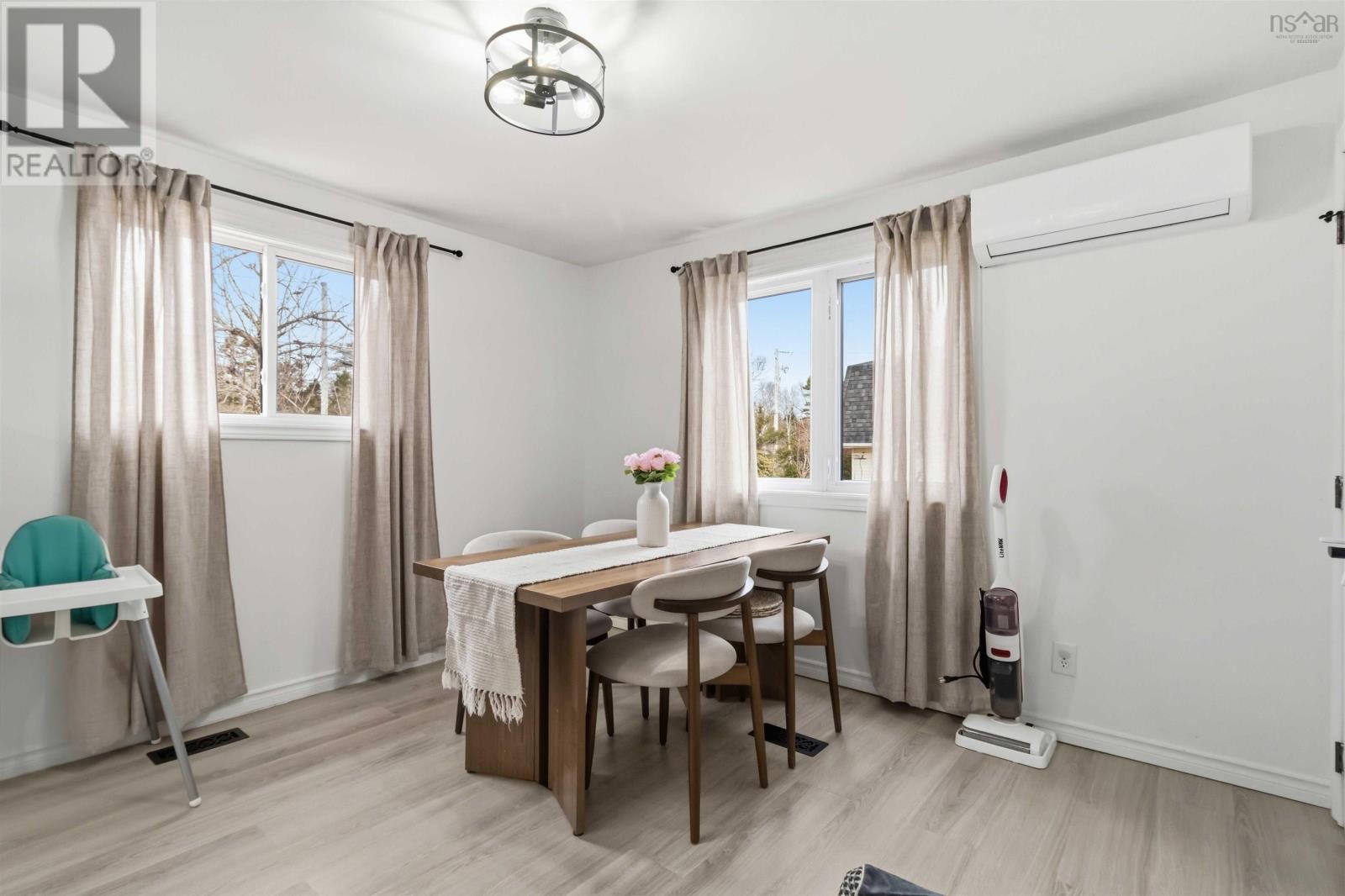 Property 13 of 31 of 8 Faulkner Crescent