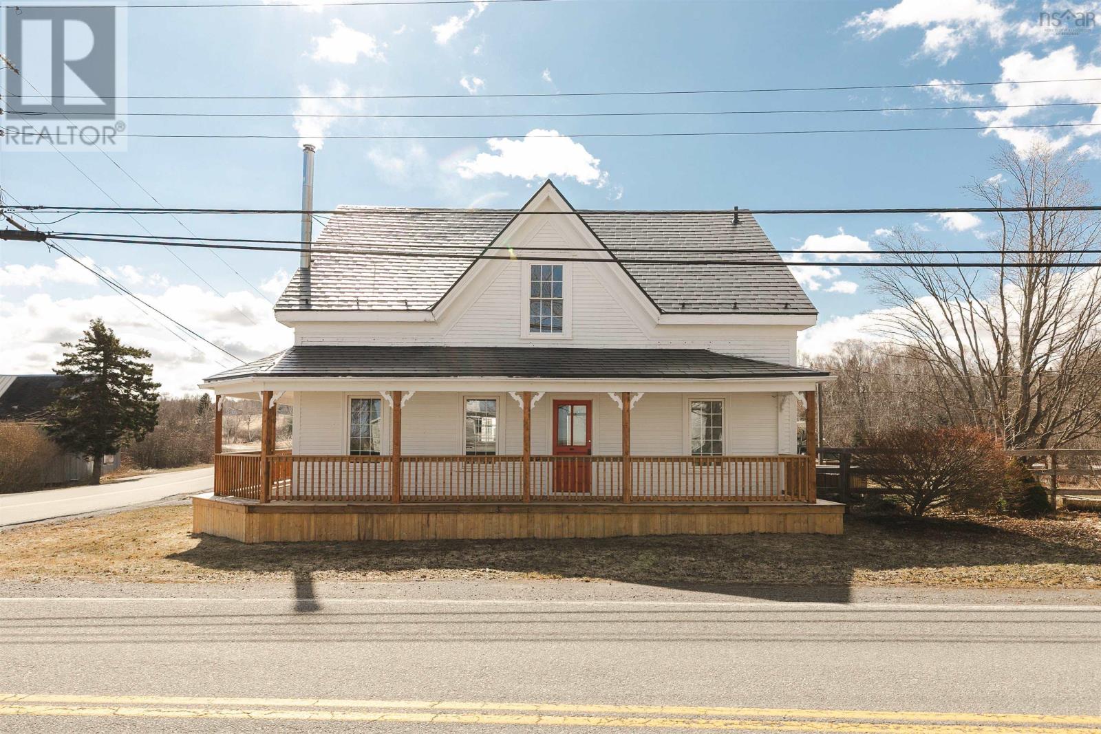 Property photo of 2133 New Cheverie Road