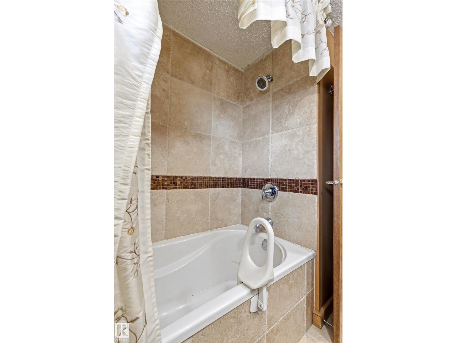 11707 29 AV NW NW, Edmonton