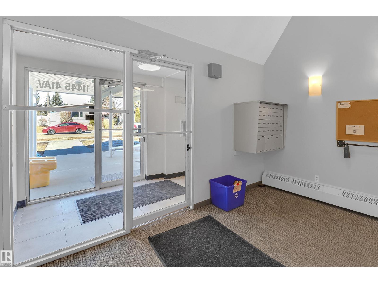 #201 11445 41 AV NW, Edmonton