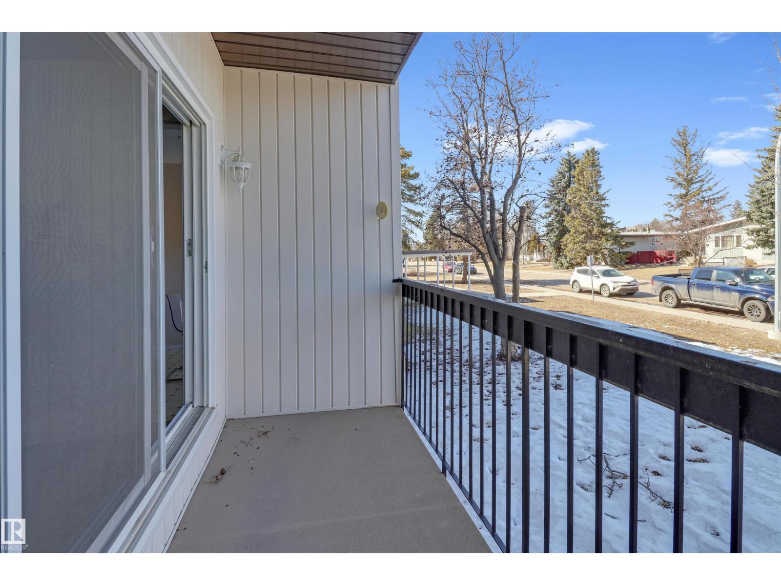 #201 11445 41 AV NW, Edmonton