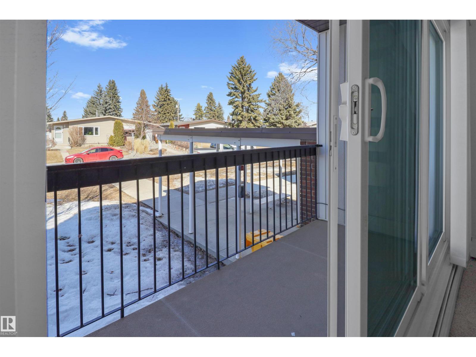 #201 11445 41 AV NW, Edmonton