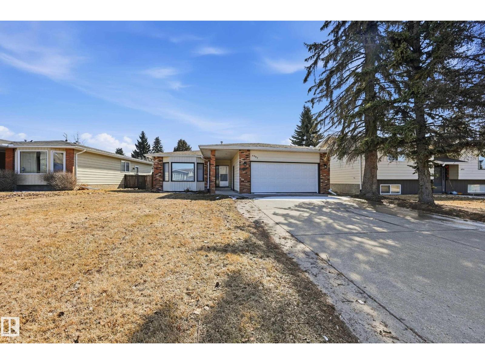 6907 19 AV NW, Edmonton