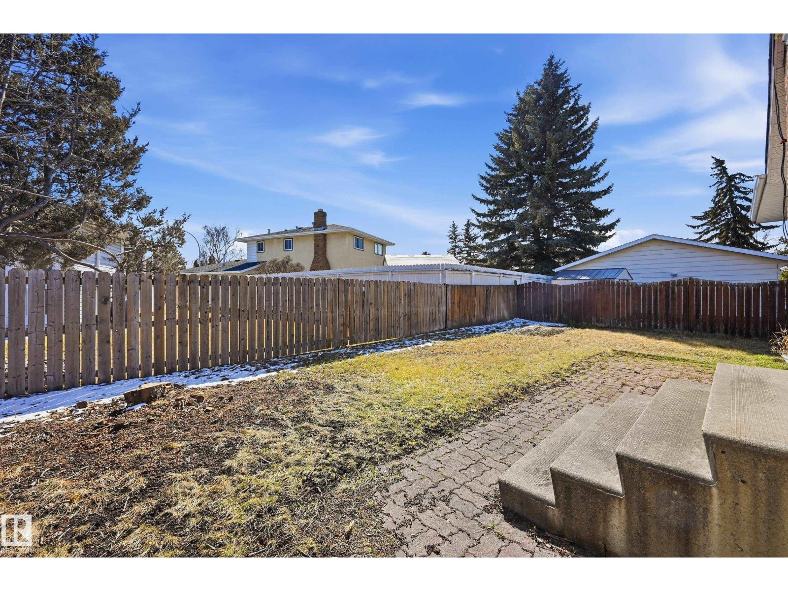 6907 19 AV NW, Edmonton