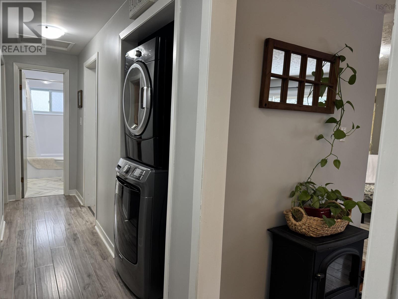 Property 16 of 22 of 233 Greenfield Road