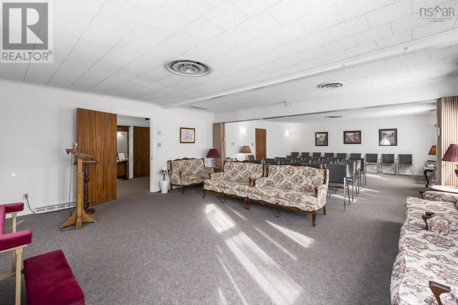 Property 7 of 21 of 7795 Nova Scotia Trunk 7