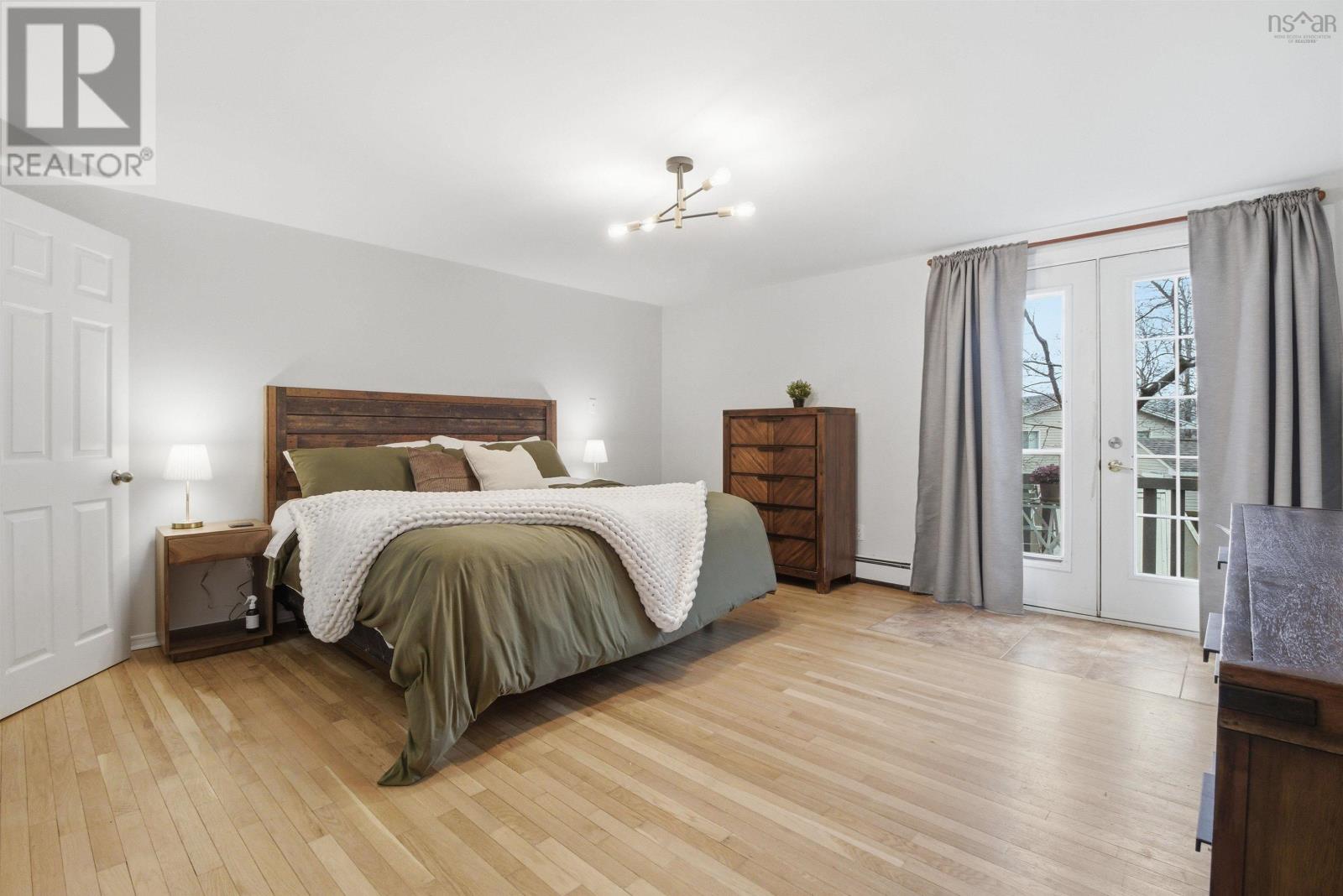 Property 18 of 41 of 10 Durham Way