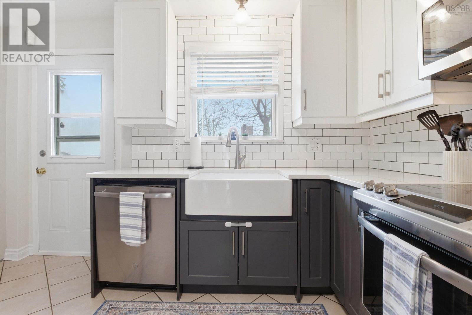 Property 13 of 41 of 10 Durham Way