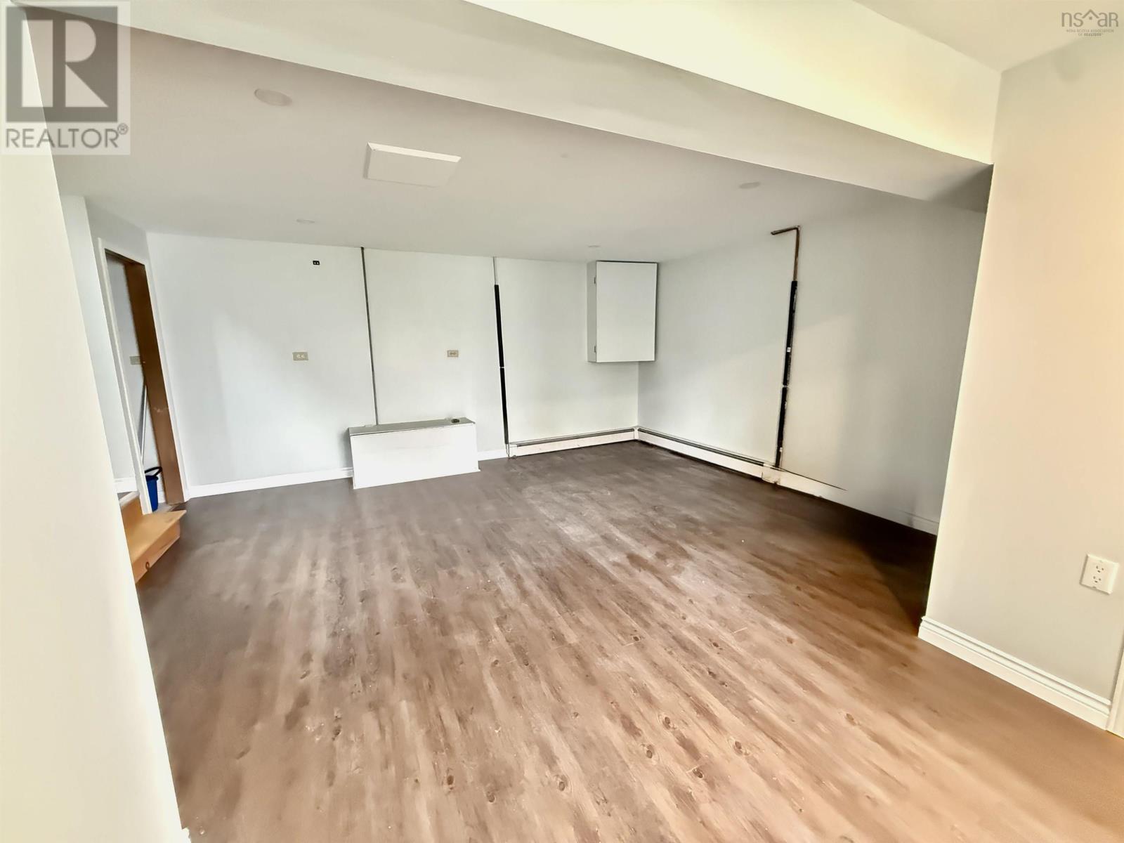 Property 22 of 29 of 381 Arklow Drive