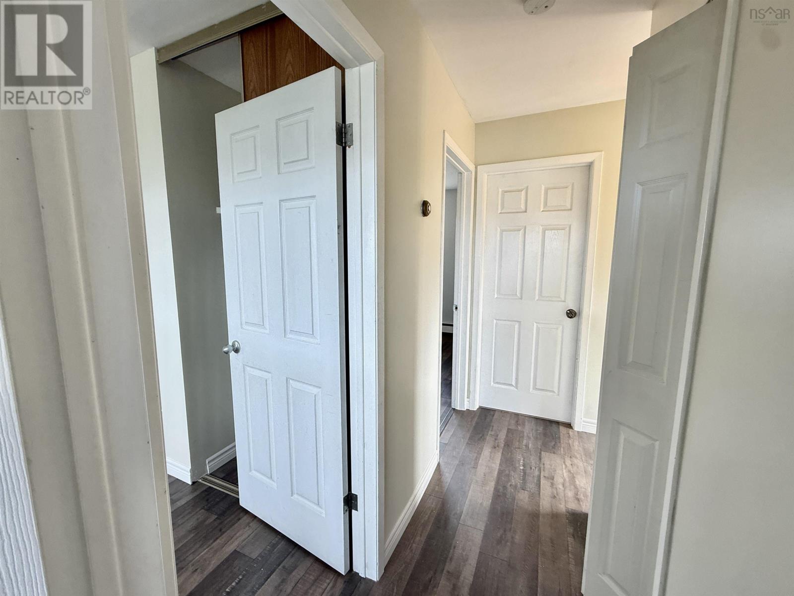 Property 17 of 29 of 381 Arklow Drive