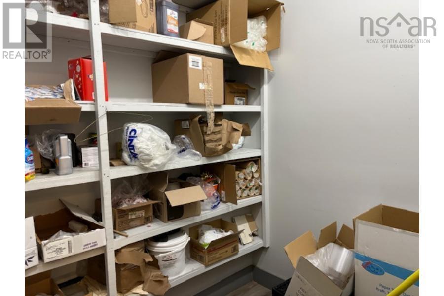 Property 33 of 37 of 6411 6413 6415 Quinpool Road