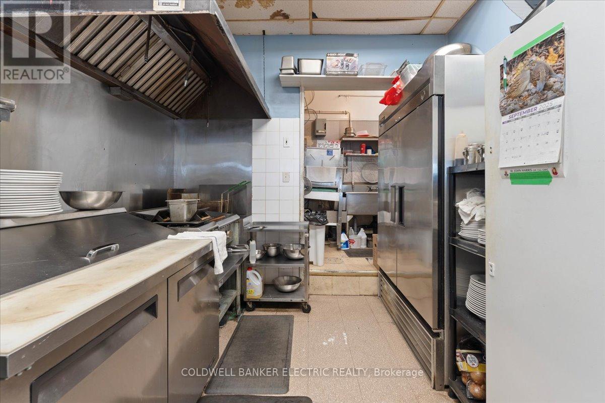 UNIT #10 - 833 CHEMONG ROAD — photo 21