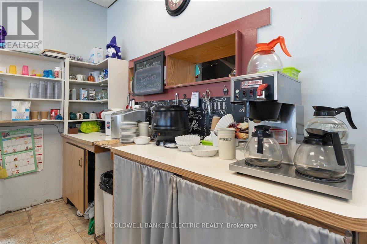 UNIT #10 - 833 CHEMONG ROAD — photo 23