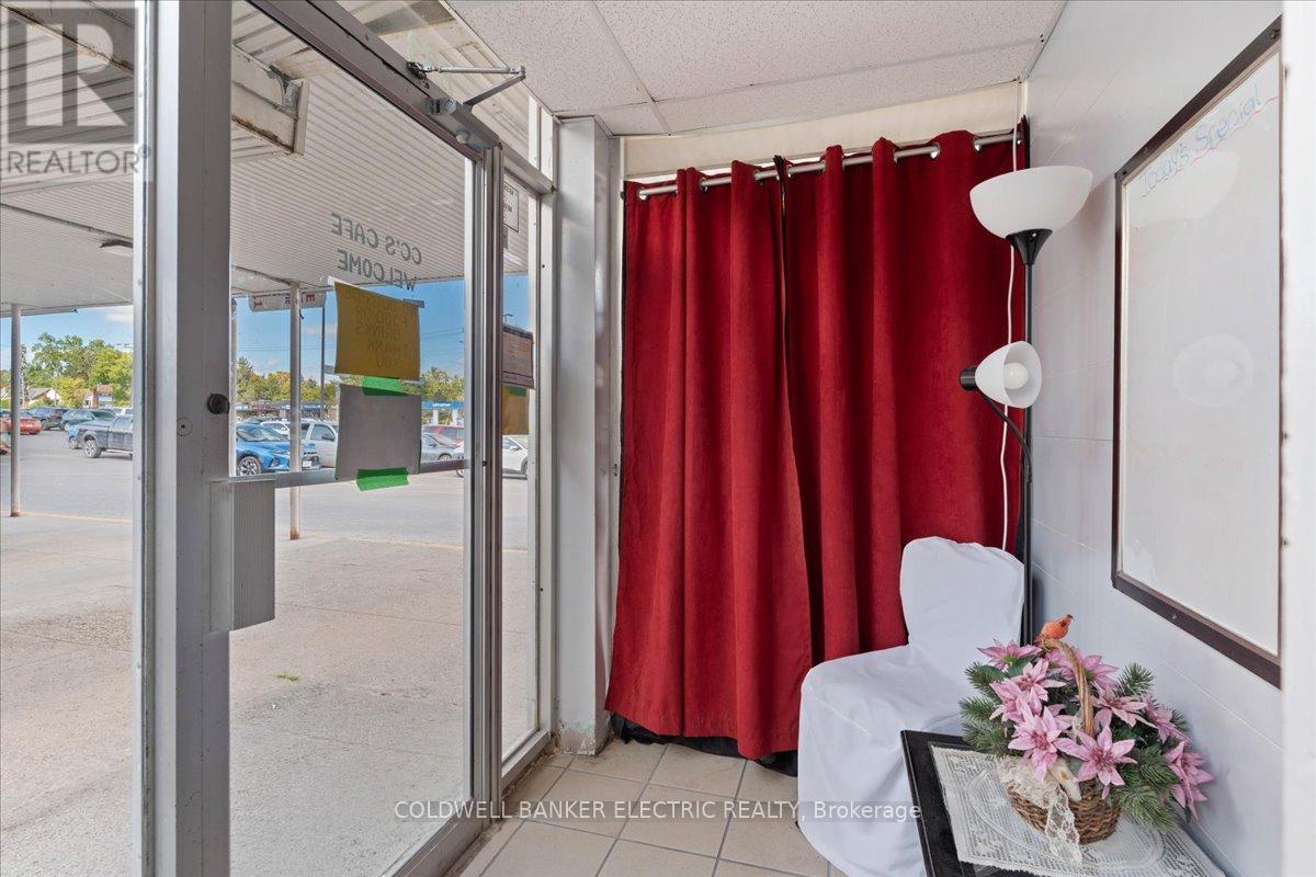 UNIT #10 - 833 CHEMONG ROAD — photo 6