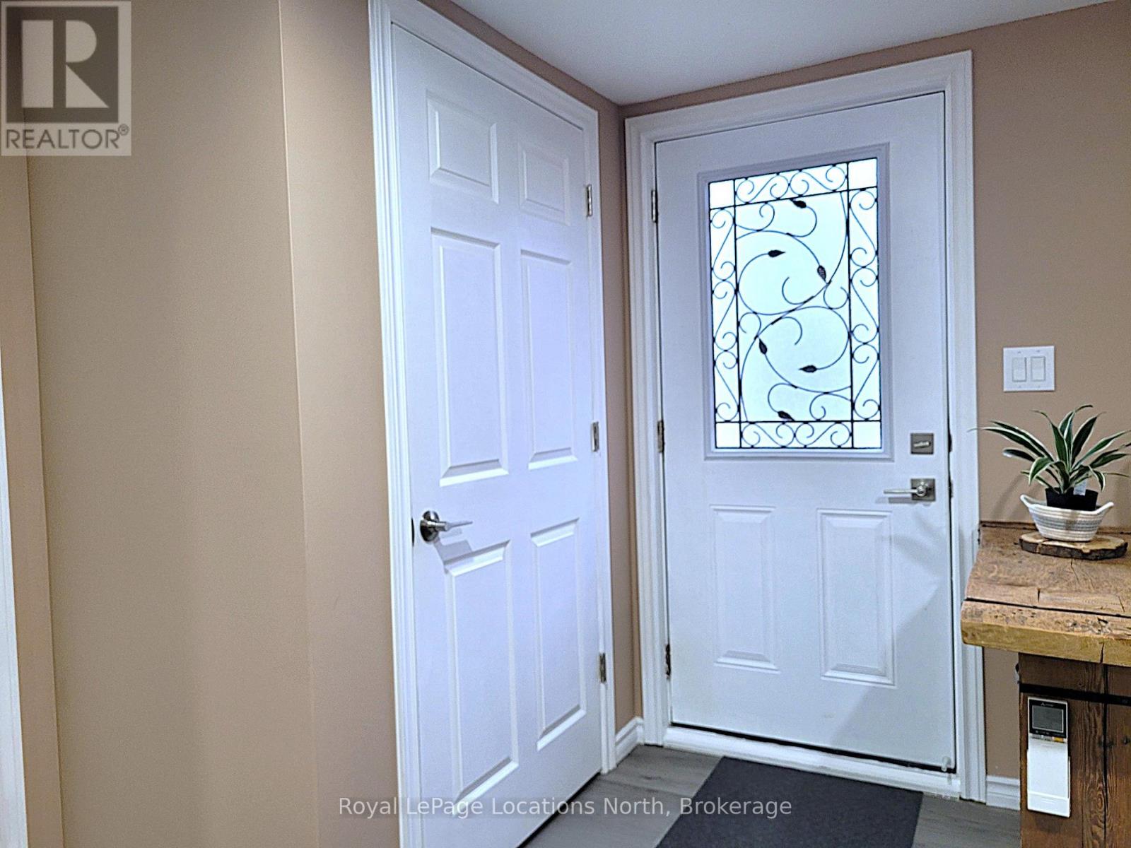 Full Size Entry Closet