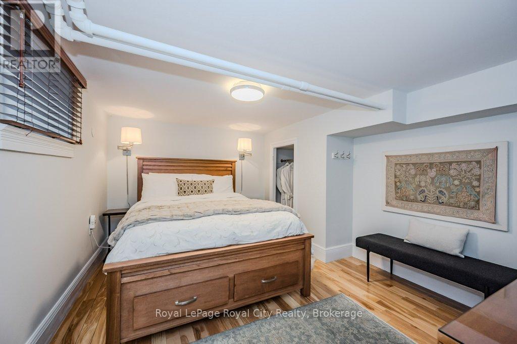 80 LONDON ROAD W - 34