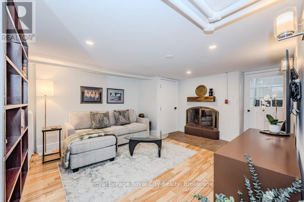 80 LONDON ROAD W - 31