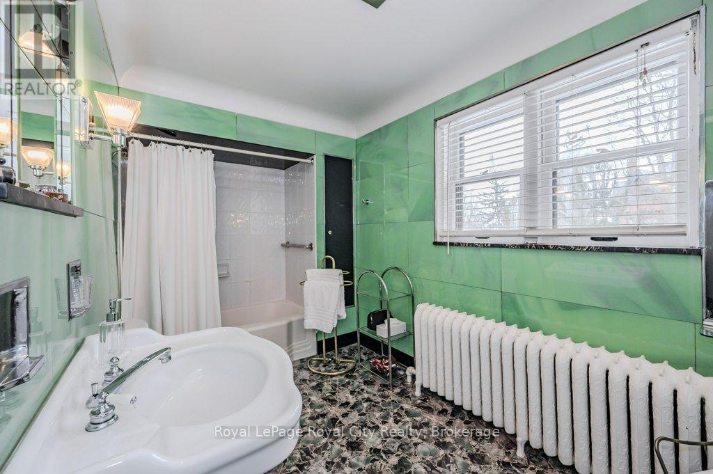 80 LONDON ROAD W - 26