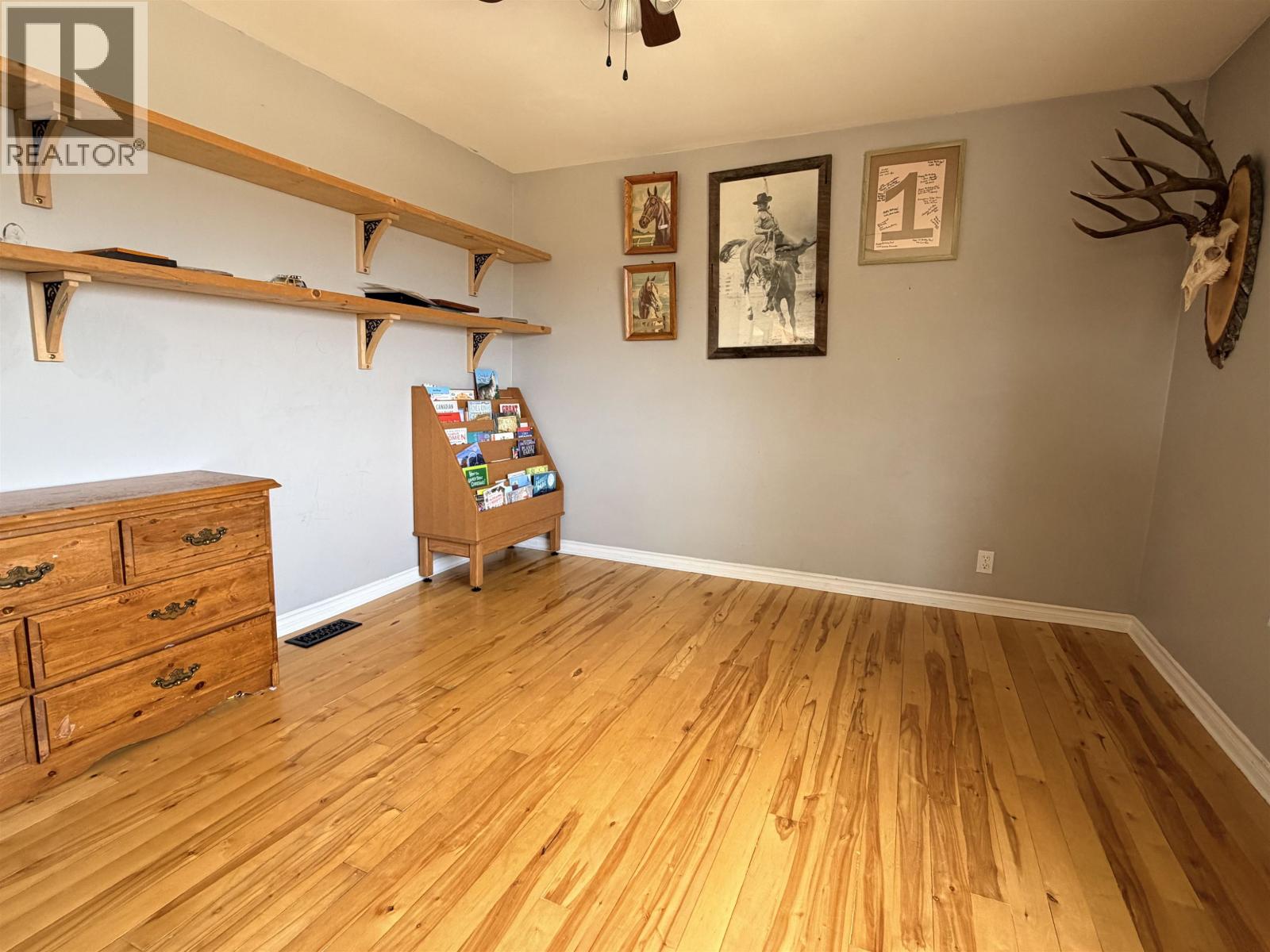 4583 RIDGE ROAD - 10