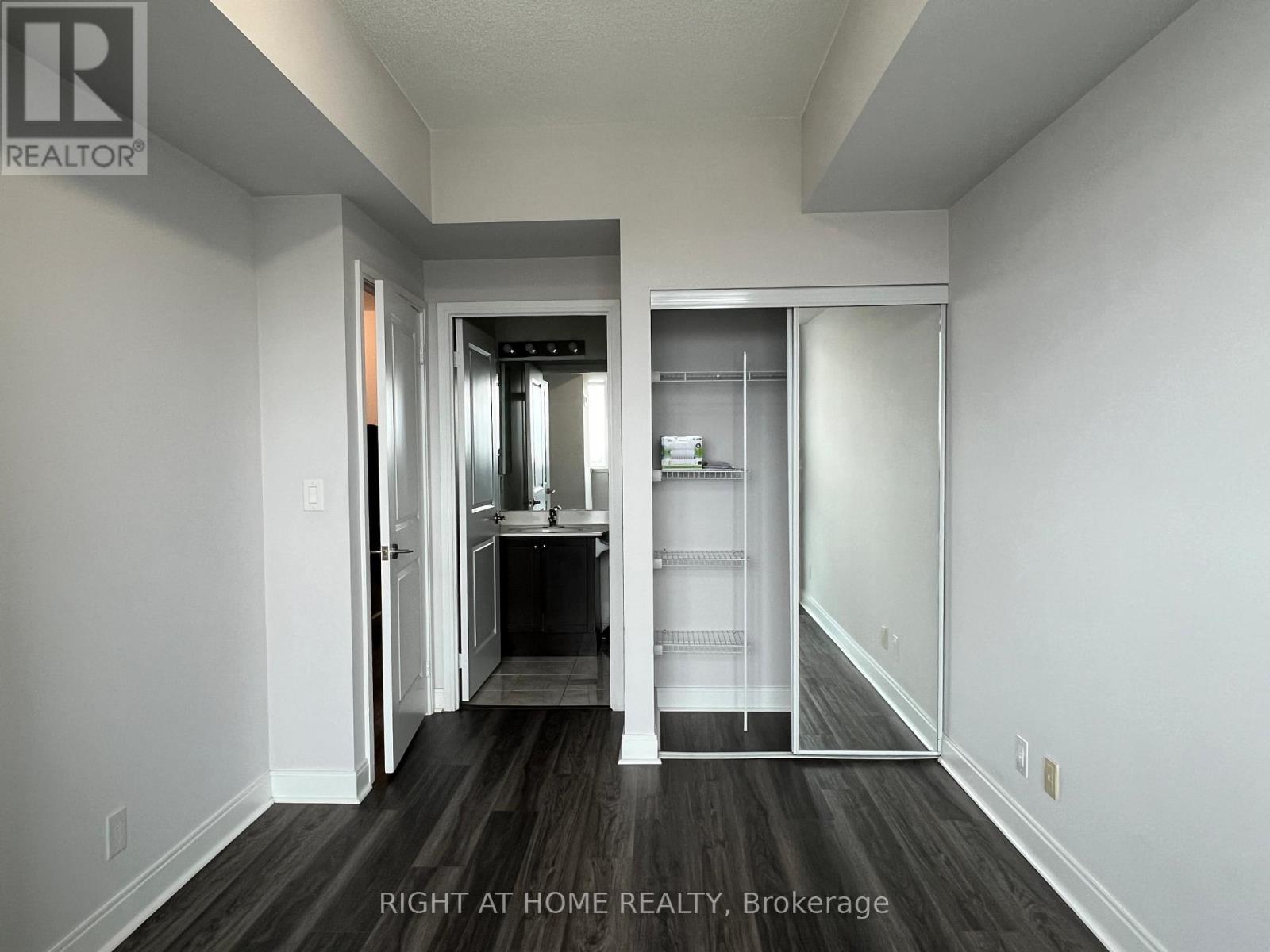 Primary BR & Ensuite