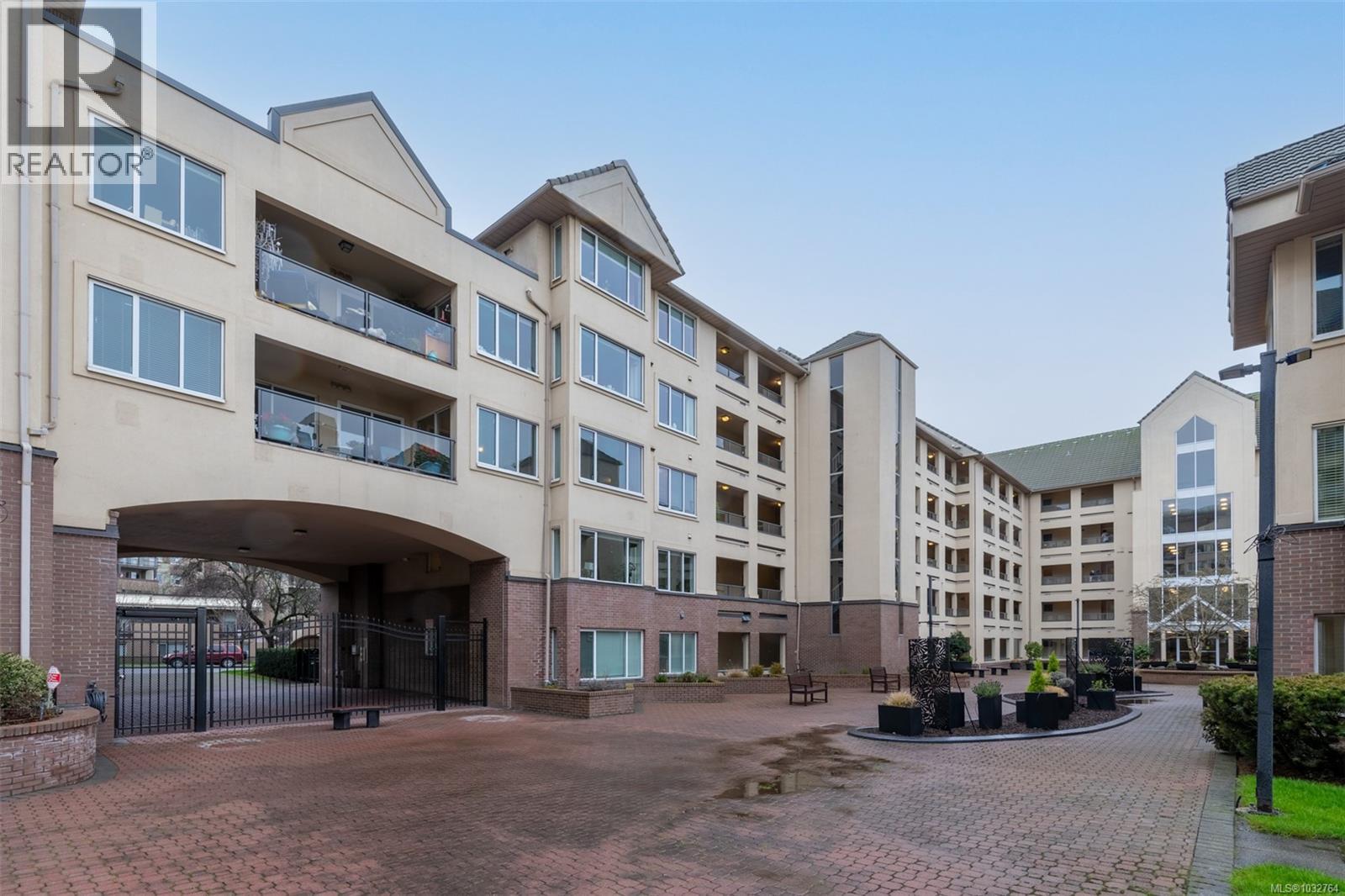 618 50 Songhees Road, Victoria