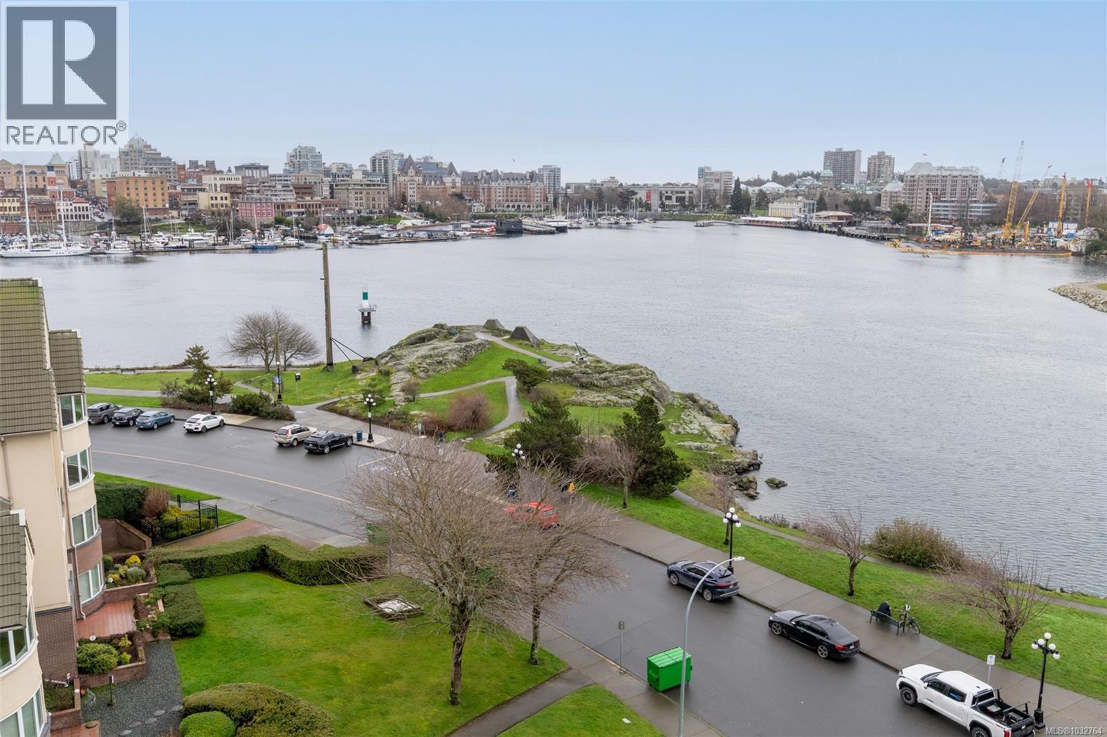 618 50 Songhees Road, Victoria