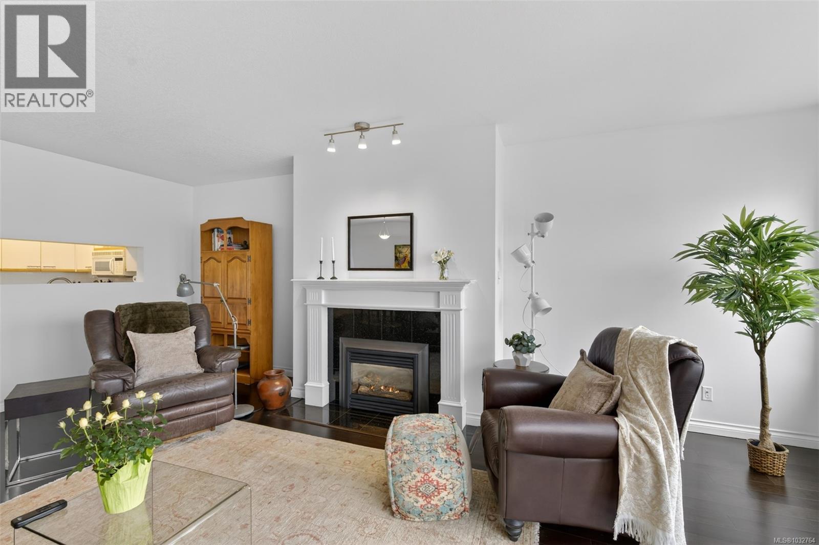 618 50 Songhees Road, Victoria